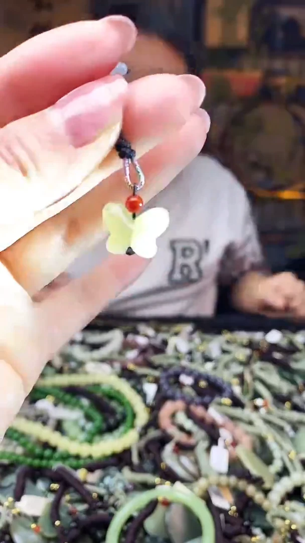 颈饰未镶嵌和田玉多样性发货，拍一发一