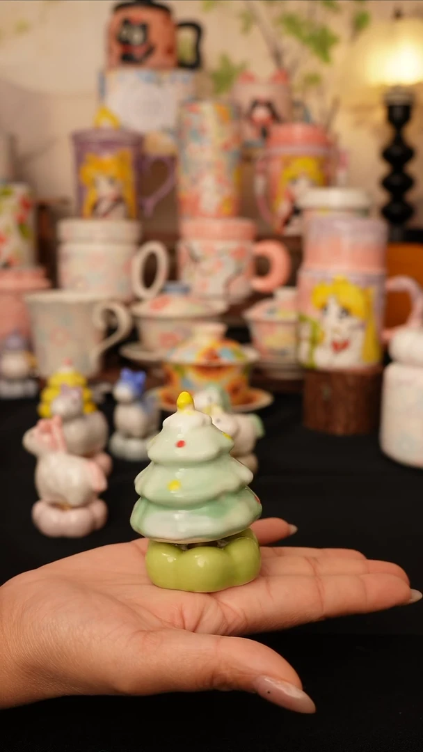 陶景德镇手绘的杯子