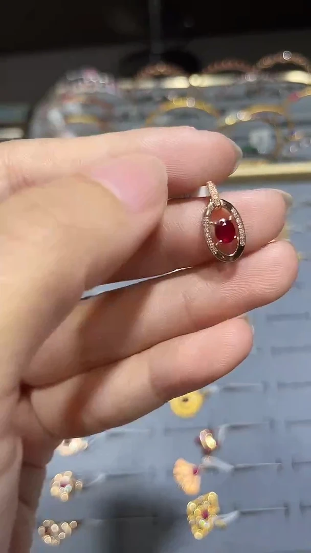 吊坠(不含链)18K金镶嵌红宝石1