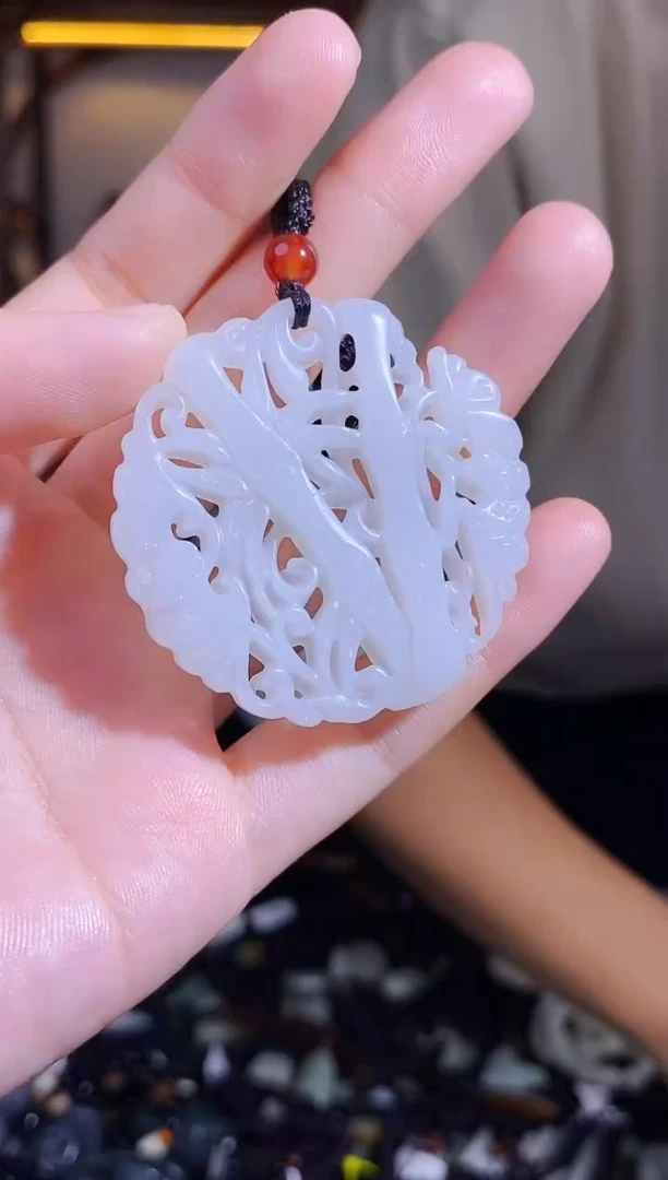 颈饰未镶嵌和田玉1