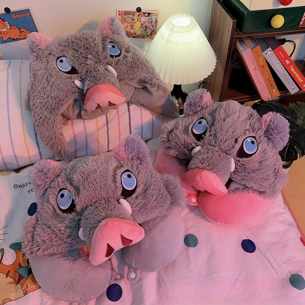 日系卡通鬼灭之刃嘴平伊之猪猪头套帽子毛绒连帽U型枕护颈枕脖枕