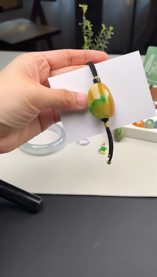 吊坠(不含链)未镶嵌翡翠皇加绿