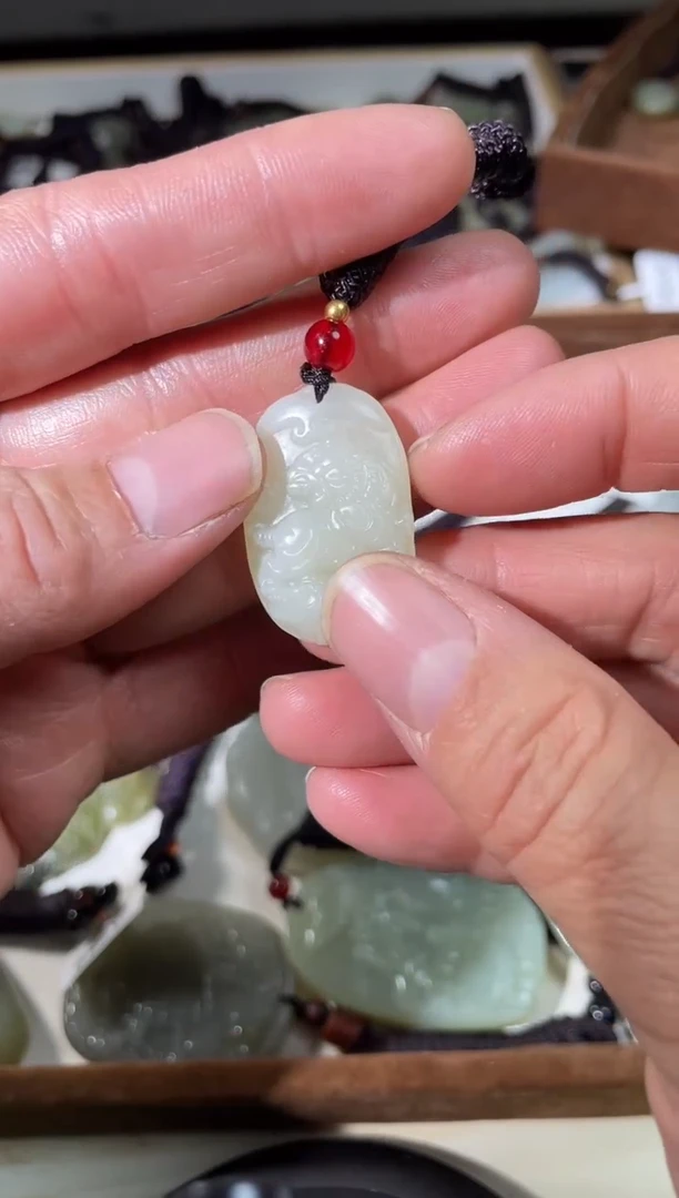 颈饰未镶嵌和田玉颈饰 未镶嵌 和田玉