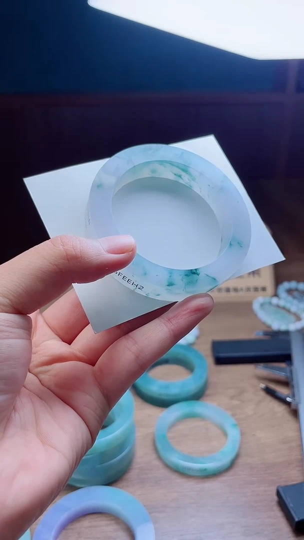 定制翡翠手镯未镶嵌楽定制