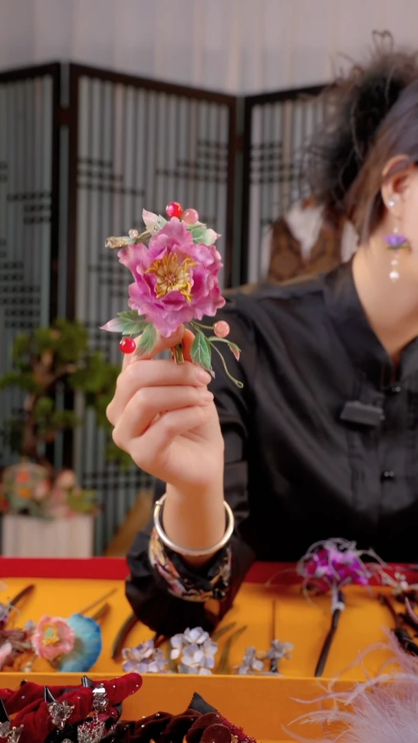 刺绣蓝***花非遗手工饰品改懒人夹