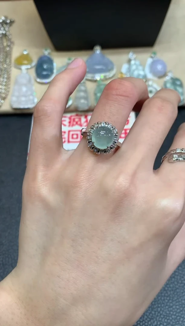 【闪购商品】翡翠戒指18K金镶嵌蛋面【无服务费】