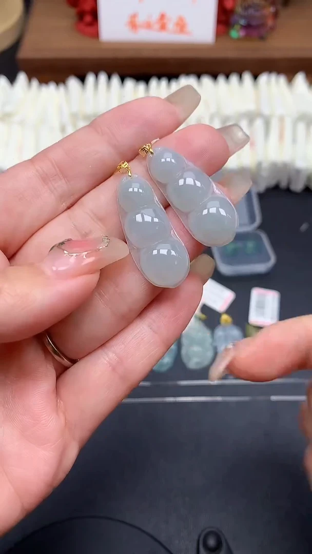 【闪购商品】翡翠吊坠(不含链)18K金镶嵌MS152953（多样性发一件）