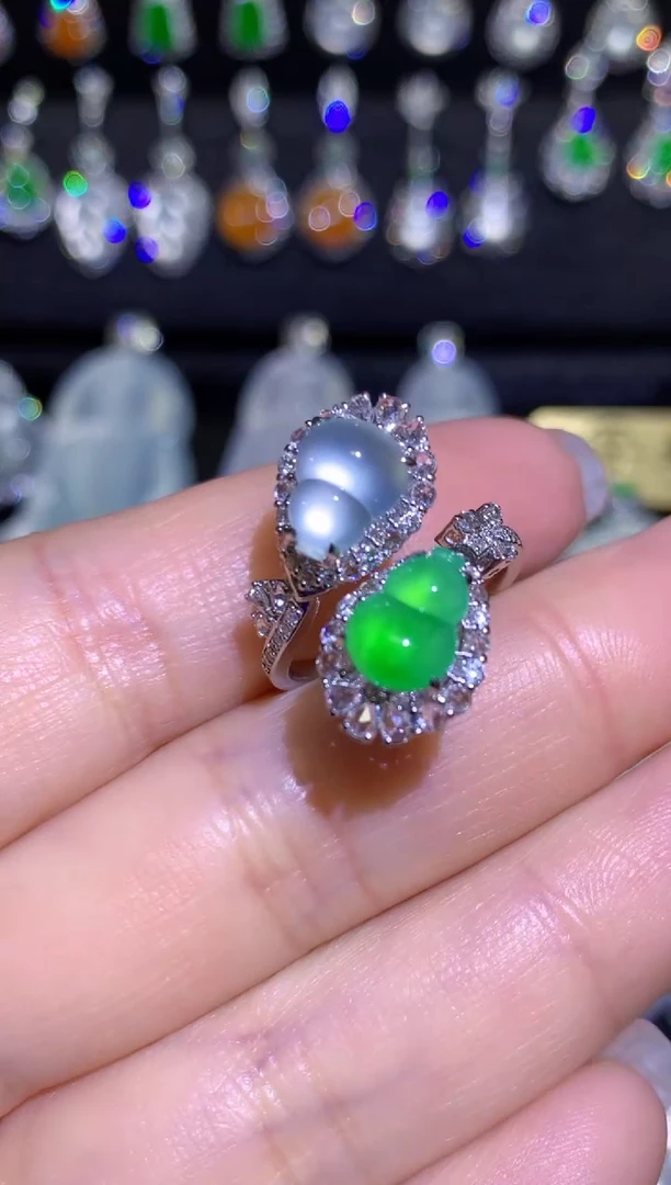 【闪购商品】翡翠戒指18K金镶嵌高冰 双色 葫芦总价20800分笔