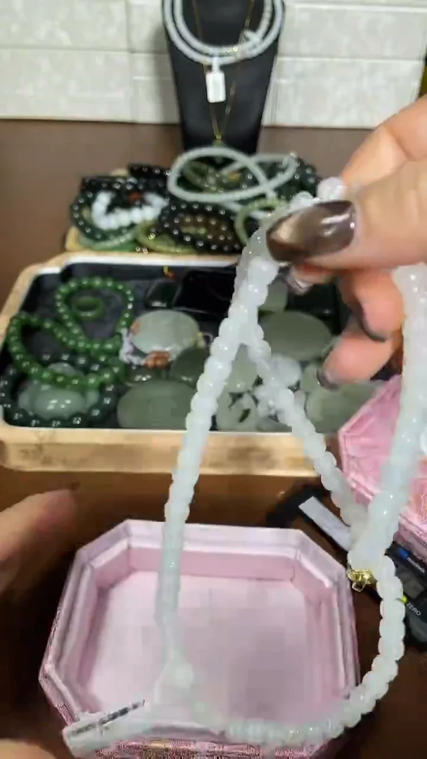 颈饰未镶嵌和田玉金扣白玉项链