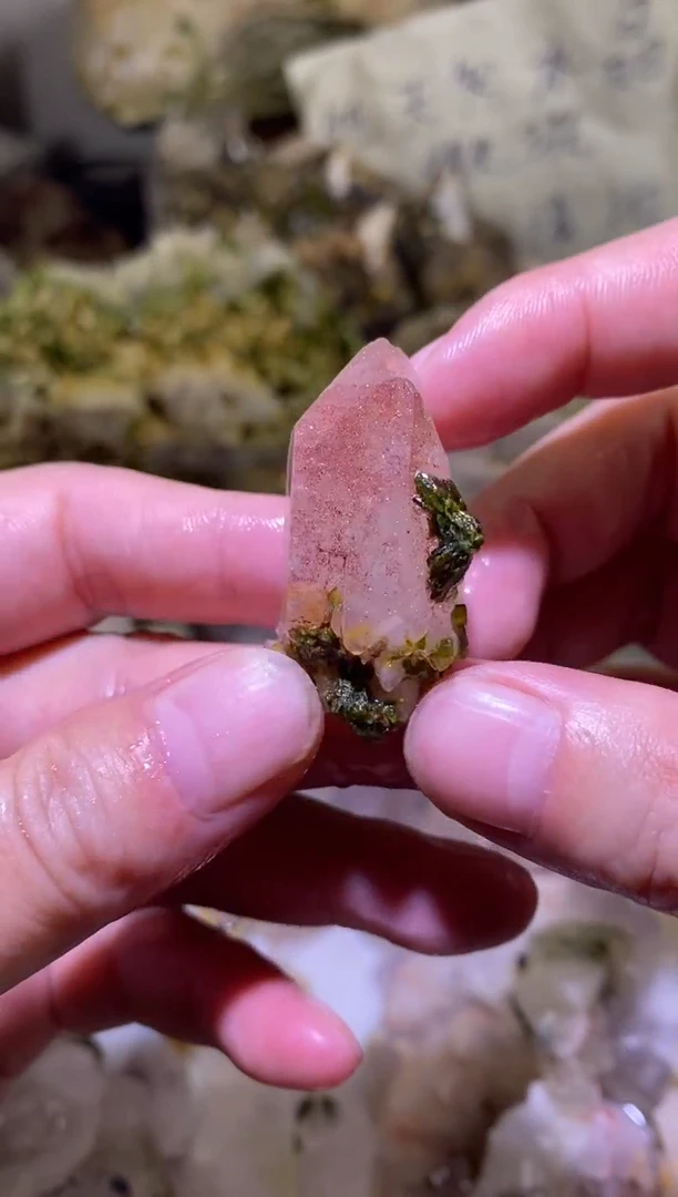 未镶嵌珠宝半成品水晶5号粉红细闪+四川美姑超七花园水晶