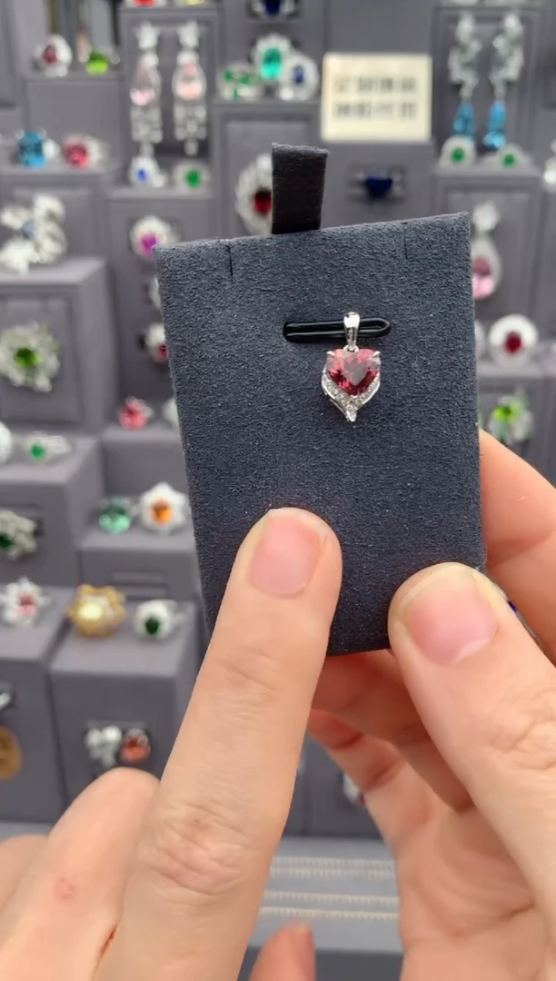 18K金镶嵌颈饰碧玺1ct 粉碧玺吊坠 AD