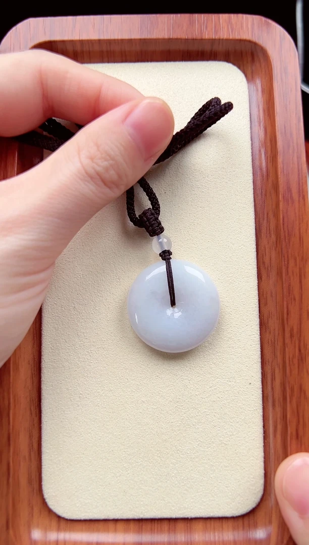 【闪购商品】翡翠颈饰未镶嵌平安扣