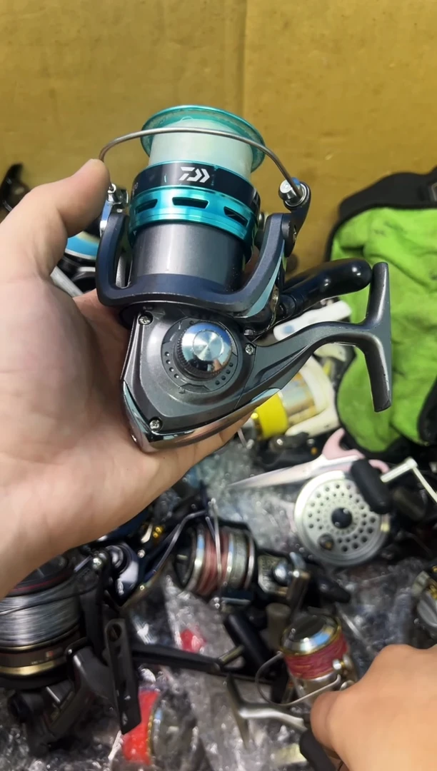 生***能微瑕钓鱼轮，直播间讲解为准，看清楚再拍，如有拆卸不退换