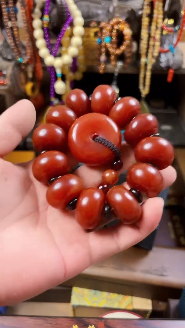 未镶嵌蜜蜡耳饰------------------