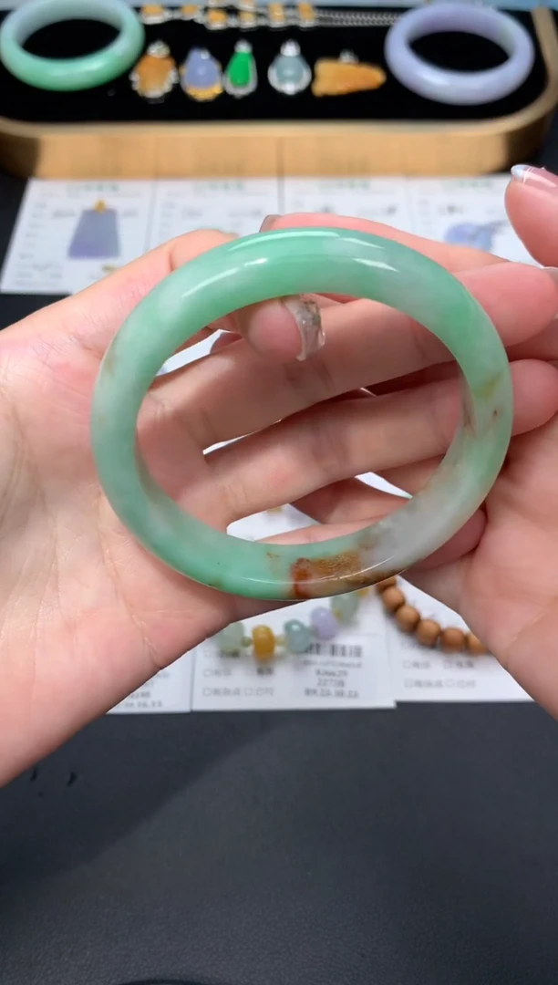 未镶嵌定制翡翠48小时鉴赏期 退货不扣服务费