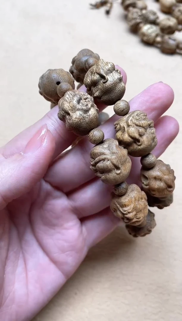 【闪购商品】沉香手串菩萨棋雕刻单圈多样性发其一
