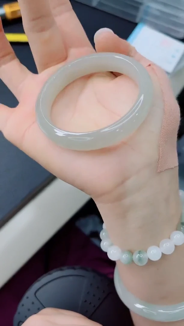 石英质玉手镯未镶嵌34-50