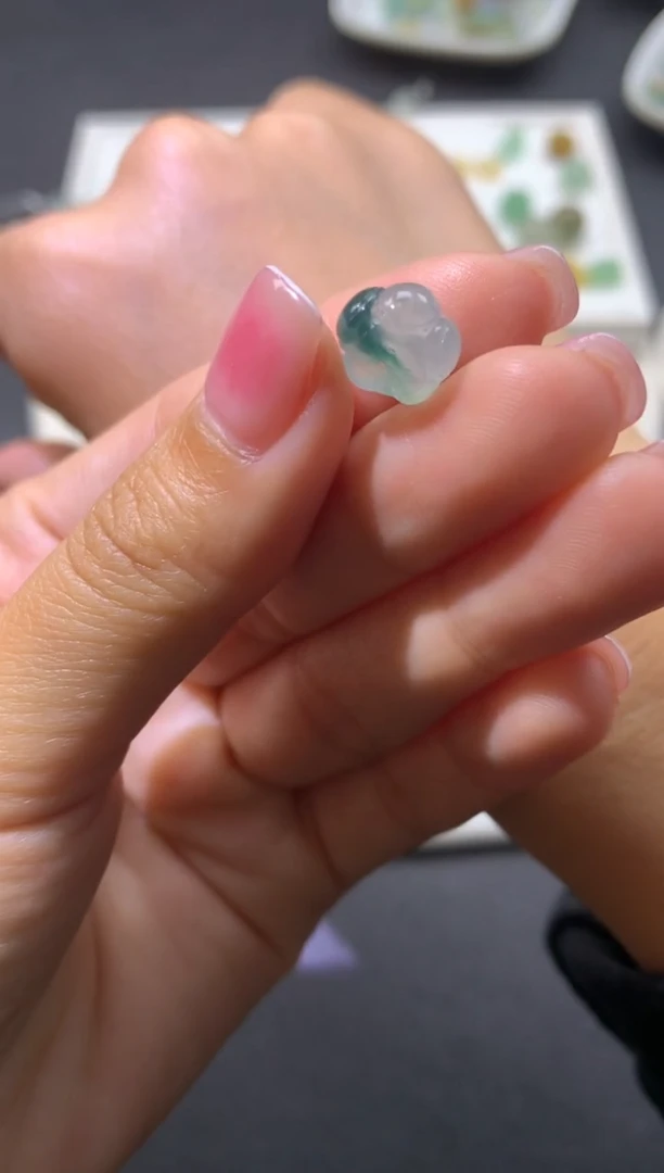 【闪购商品】定制翡翠未镶嵌卡9.8*6.8/1180+118