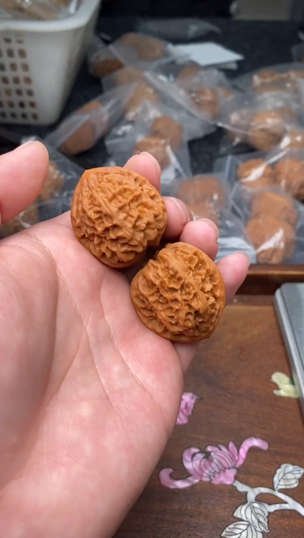 【闪购商品】文玩核桃把件G123号31尺野牛