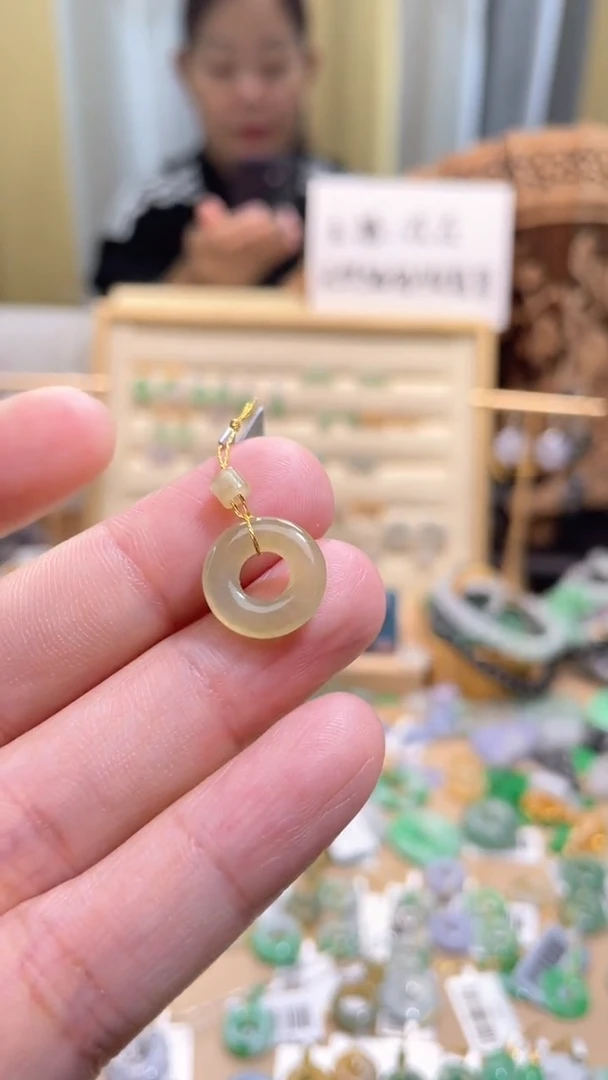 颈饰未镶嵌翡翠甜甜圈