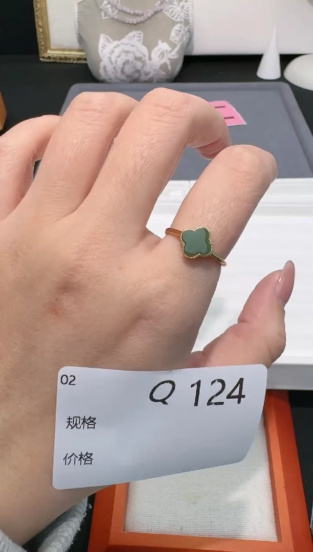 【闪购商品】和田玉戒指银S925镶嵌多样性发一Q124