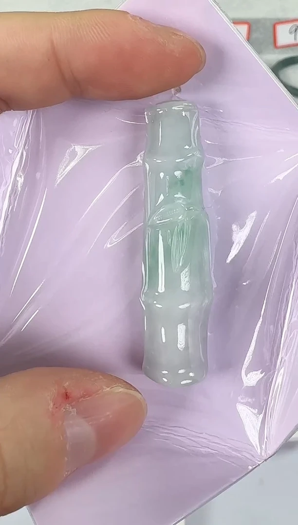 吊坠(不含链)未镶嵌翡翠翡翠吊坠