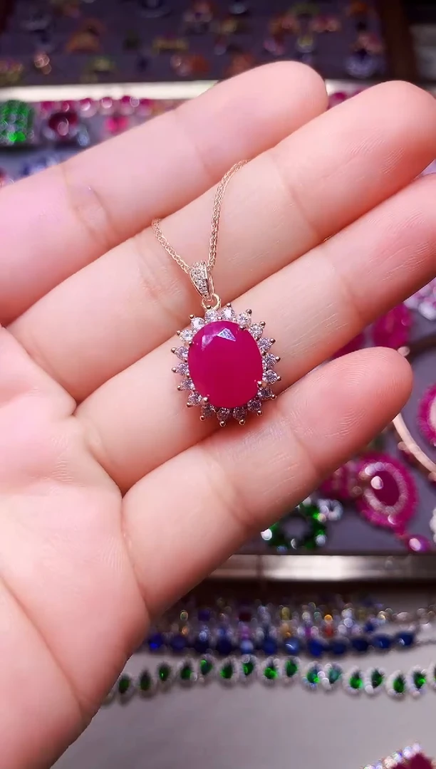 颈饰银S925镶嵌红宝石....