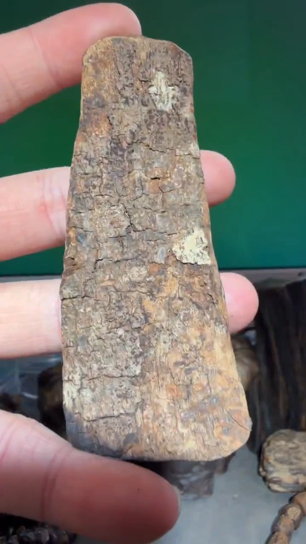 沉香手把件多样性发一