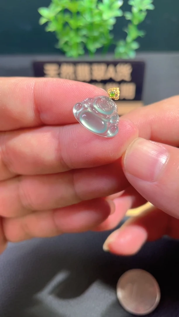 颈饰18K金镶嵌翡翠翡翠