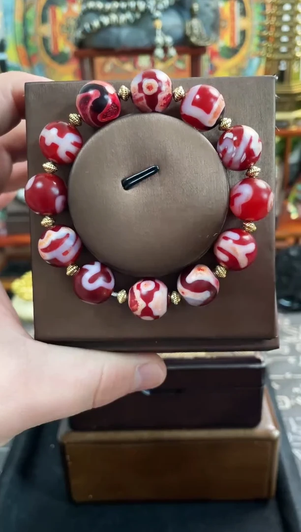 【闪购商品】玛瑙/玉髓手串未镶嵌颜色图案多样发