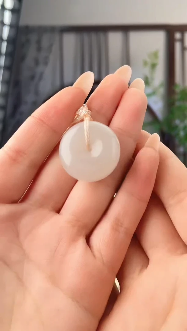 颈饰未镶嵌和田玉扣 无