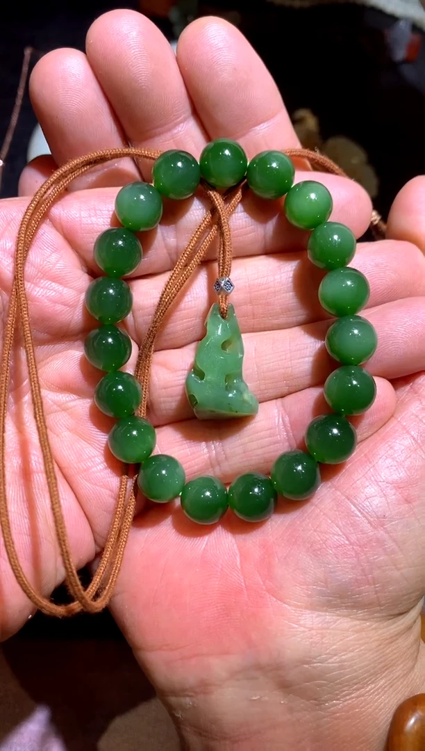 颈饰未镶嵌和田玉尚*手串