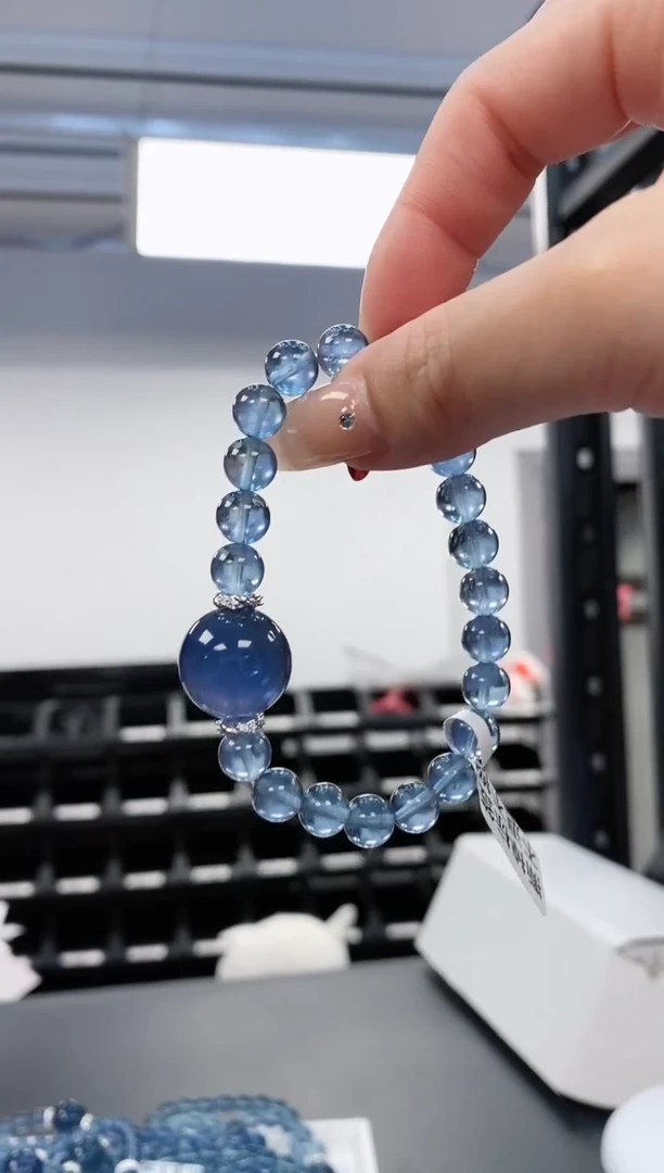【闪购商品】萤石手链合金124.8蓝眼泪萤石手串 多样性发其一