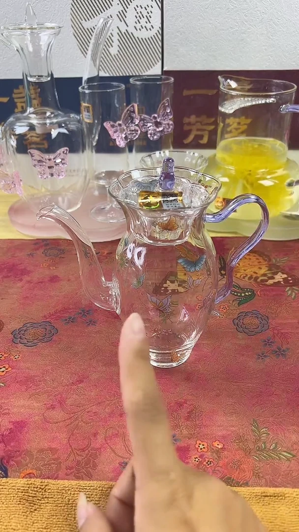 蝶恋花花容壶浅紫