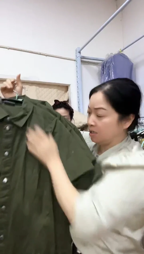 棉棉D27 衣服