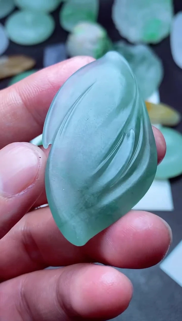 未镶嵌定制翡翠向**开a货翡翠