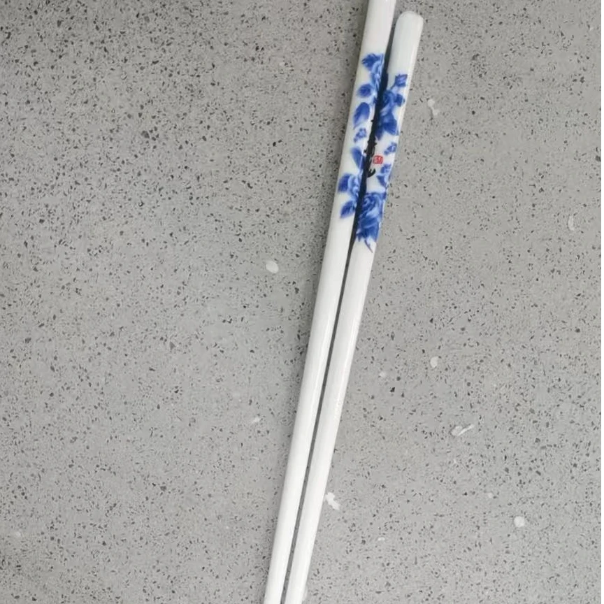 陶瓷青花筷子一双