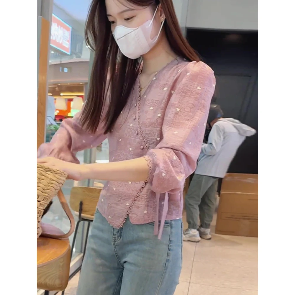2025新款秋季衬衫高级感轻奢减龄洋气巨好看的小衫气质女士上衣