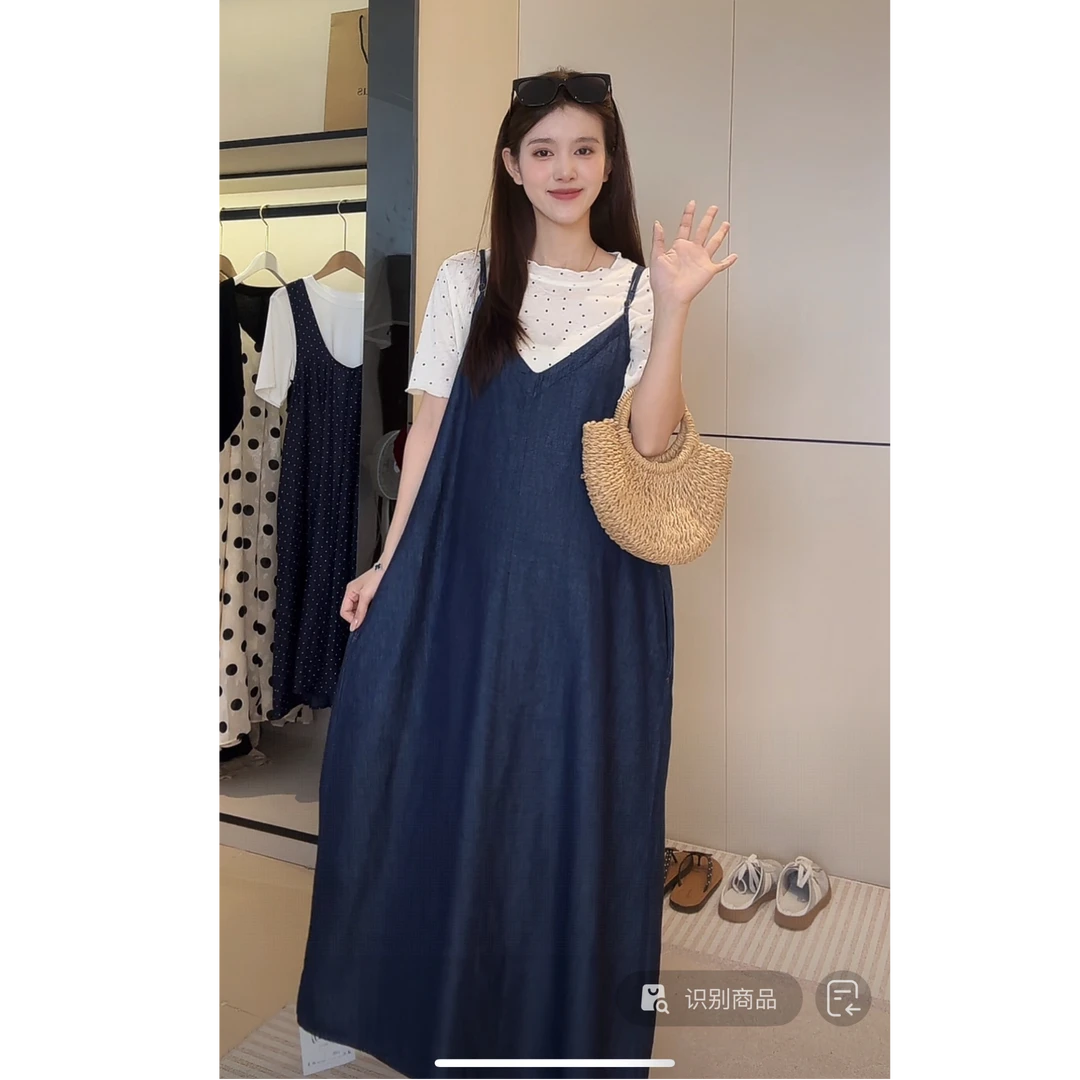 Ynvo时尚～2025夏季高级感牛仔设计背带裙+波点短袖T孕妇装两件套