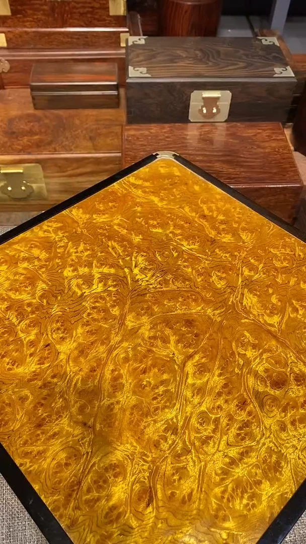 【闪购商品】香樟木木艺茶盘一个