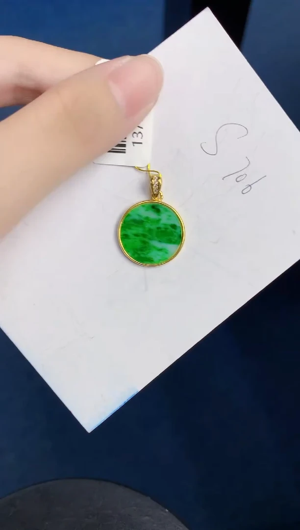 颈饰未镶嵌翡翠天然翡翠缅甸A货