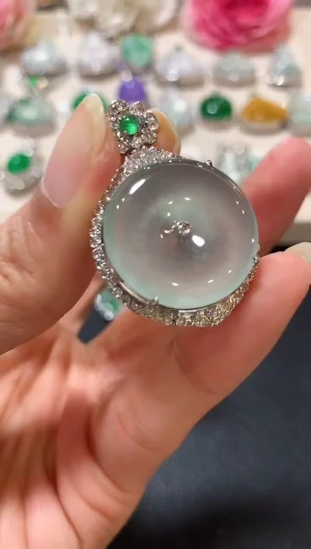 吊坠(不含链)18K金镶嵌翡翠n75