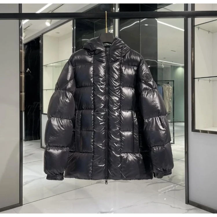 衣服/MONCLER/95新/C18171028041/[251123LT00ER]
