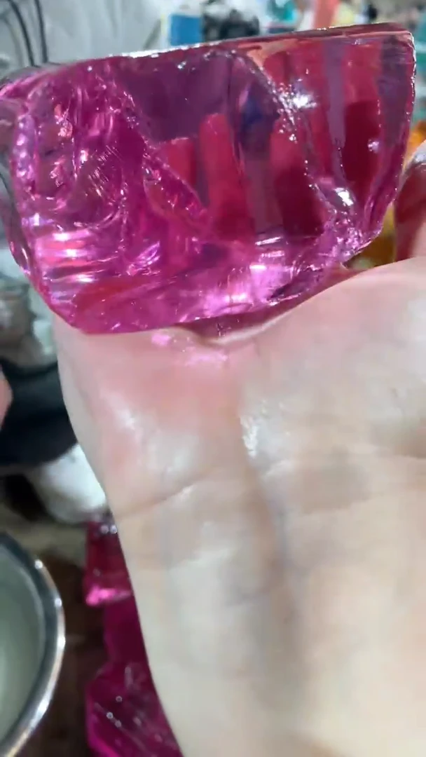 新疆五彩石原石摆件