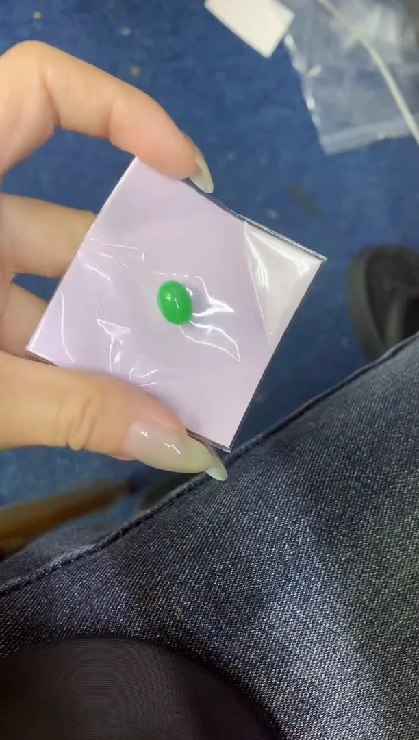翡翠未镶嵌颈饰缅甸天然翡翠A货