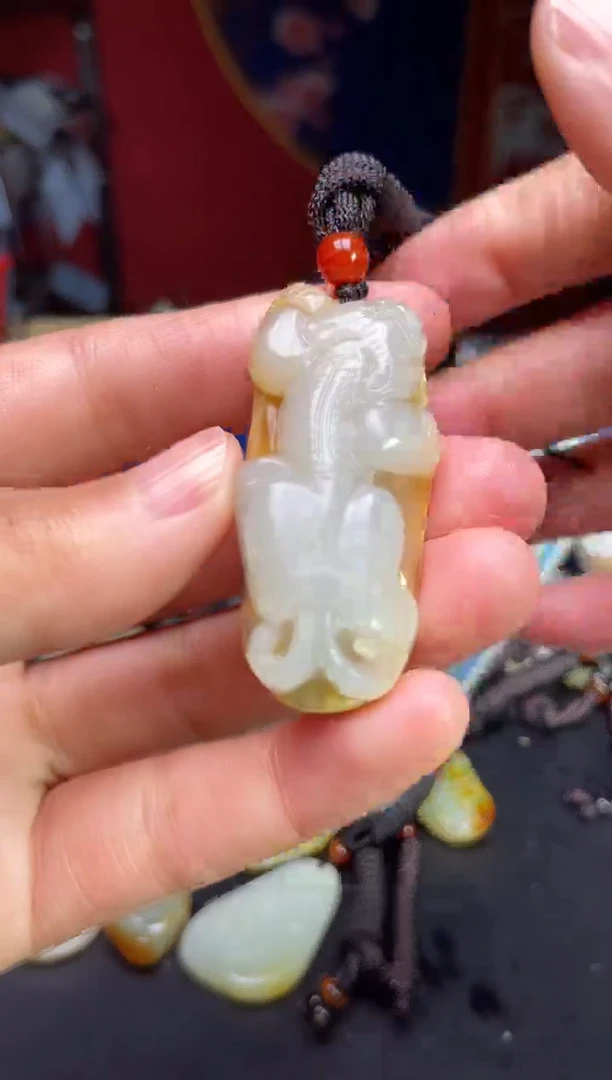 颈饰未镶嵌和田玉3