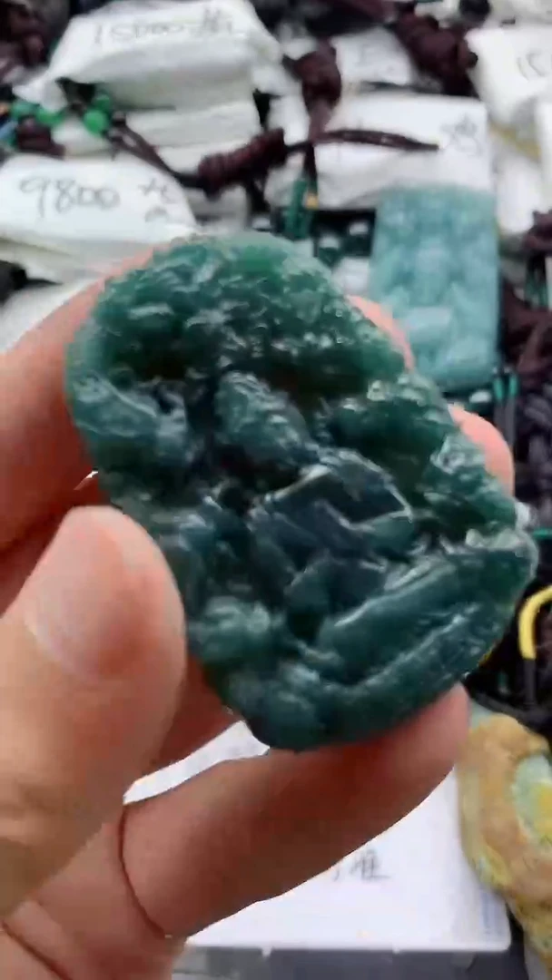 翡翠未镶嵌颈饰888