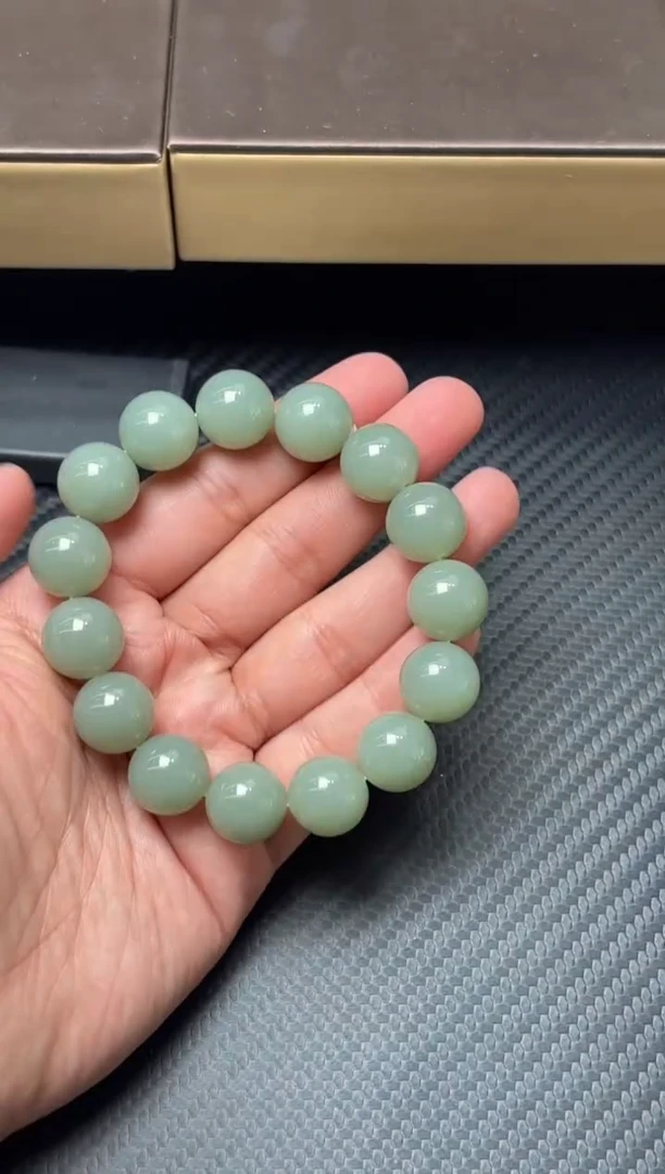 未镶嵌手串和田玉且末近矿微色差卡14s