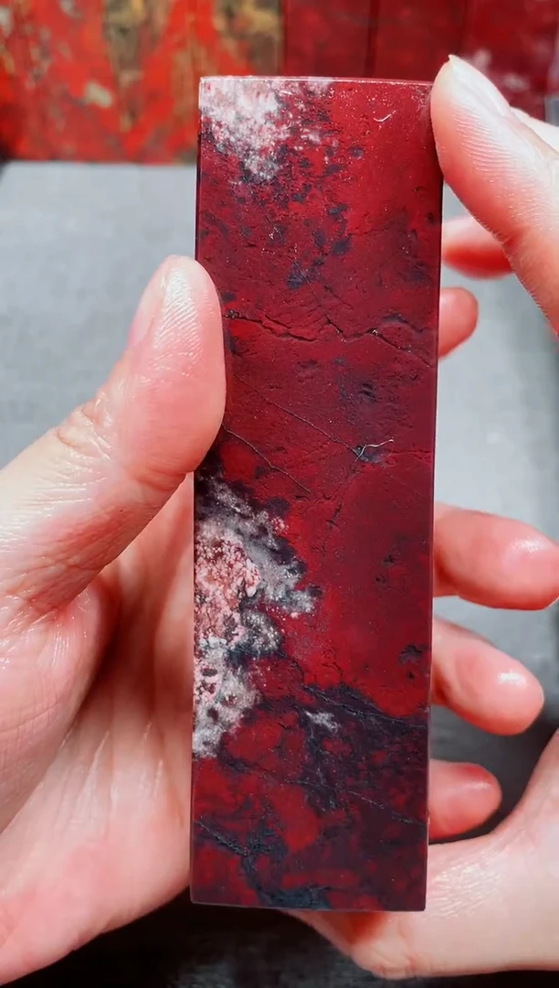 玉桂林鸡血玉素章3.5满红16