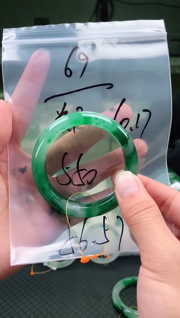 未镶嵌手镯石英质玉非洲翠手镯56-57圈口69号